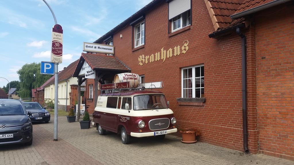 Landhotel & Brauhaus Prignitzer Hof Прицвальк Экстерьер фото