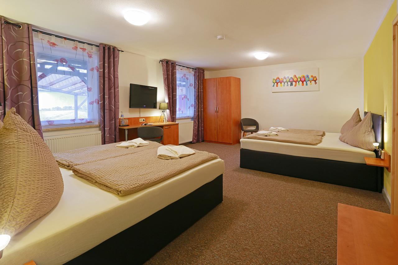 Landhotel & Brauhaus Prignitzer Hof Прицвальк Экстерьер фото
